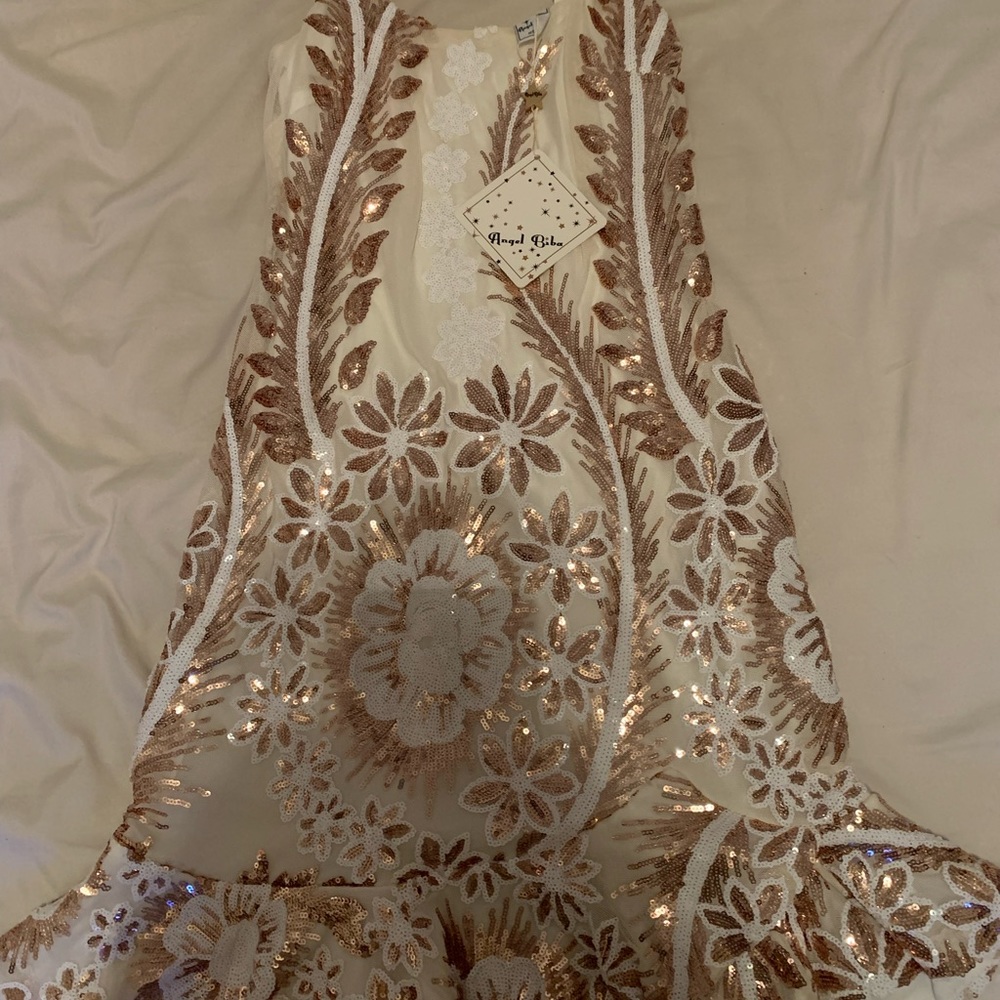 BEAUTIFUL NWT White, Gold & Silver Sequin dress with White Silk Spaghetti Straps